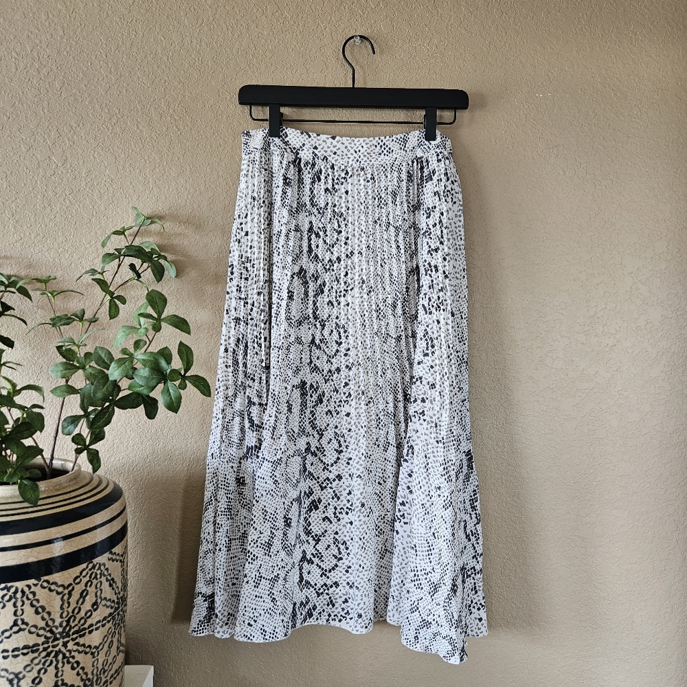 J.Crew Pleated Midi Skirt, Size 6 | Animal Print